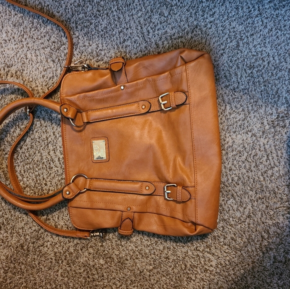 Purse - Picture 1 of 2